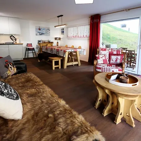 Perrine Garden - Cozy With Private Garden Апартаменты